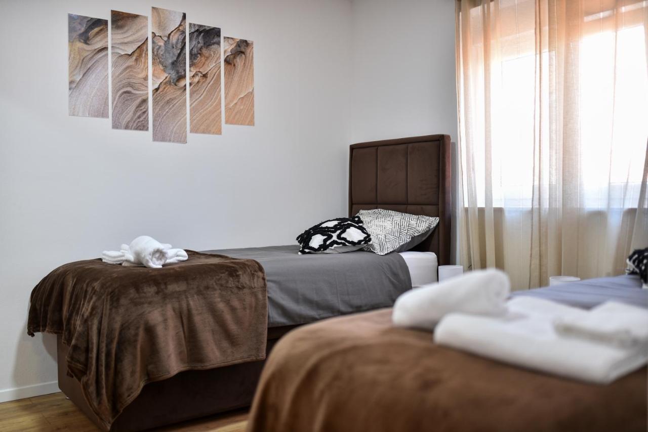 Dora Apartment *